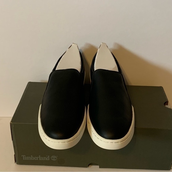 NIB. TIMBERLAND Women’s Teya Slip-On Shoes - Picture 3 of 8